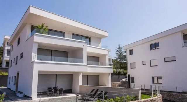 Apartments Marina, Prenota Appartamento Hotel a Isole Quarnerine con parcheggio, Parcheggio