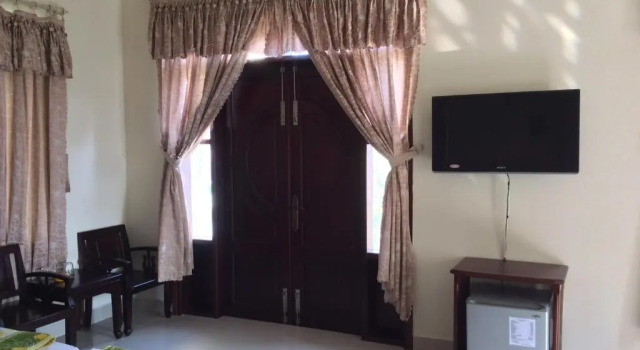 Семейный номер Standard с балконом Quốc Ân Motel