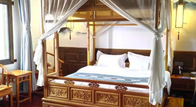 Кровать в общем номере Jianshui First Line Tian Inn