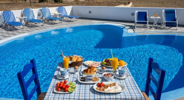 Полулюкс Honeymoon Beach Studios
