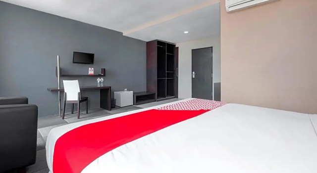 Двухместный номер Deluxe с красивым видом из окна Urbanview Hotel Asyra Makassar
