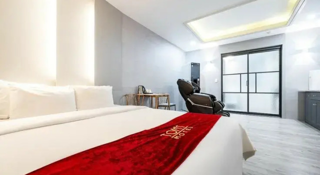 Gimje Toms Drive-in Self Check-in Motel, Prenota Motel Gunsan Jeollabuk-Do