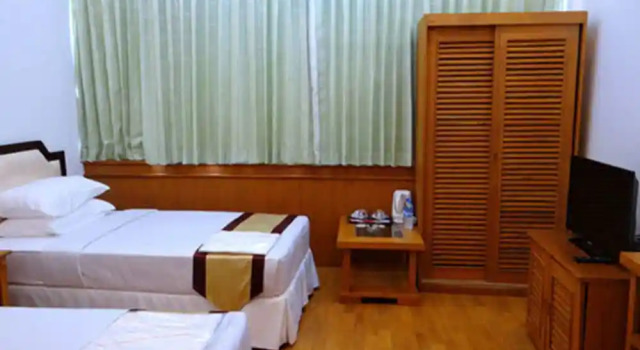 Camera Deluxe Paragon Hotel
