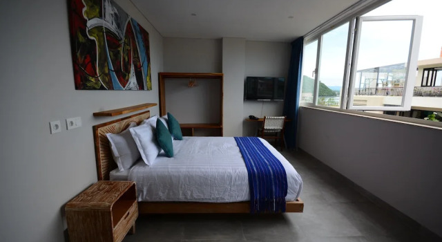 Студия Premium Harbour Komodo Hotel