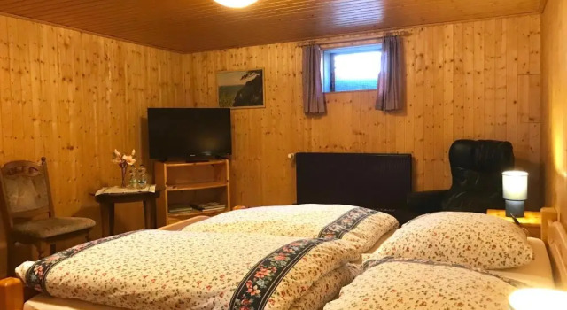 Schönes Kellerzimmer mit Bad, Prenota Appartamento Amt Mittelangeln 