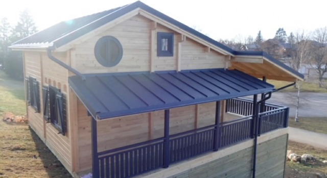 Holiday Home in Saint Laurent en Grandvaux on a Slope, Rezerwuj Hotel Saint-Laurent-en-Grandvaux Burgundia
