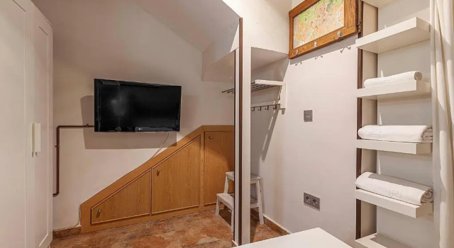 Apartamento céntrico a 10 minutos de la Alhambra con parking, Забронировать Апартаменты/квартира Гранада Granada Province, рядом с Музей народных традиций и искусств Los Tiros de Granada
