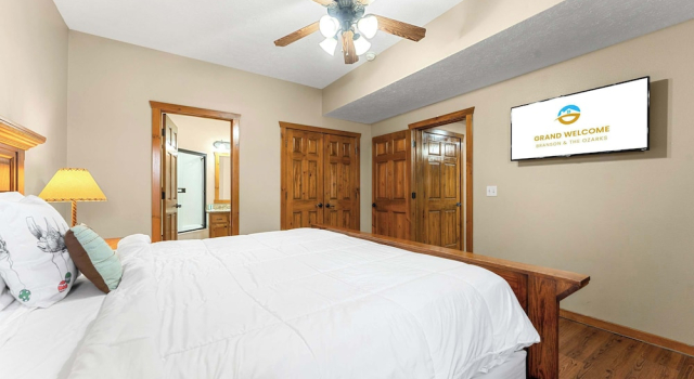 Номер Royal Royal Moose Lodge A Grand Adventure for 20!