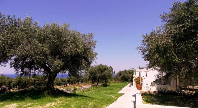 Lyrids Apartments
