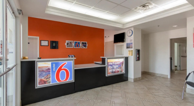 Motel 6-San Antonio, TX - Downtown - Alamo Dome, Réserver Motel San Antonio Bexar County