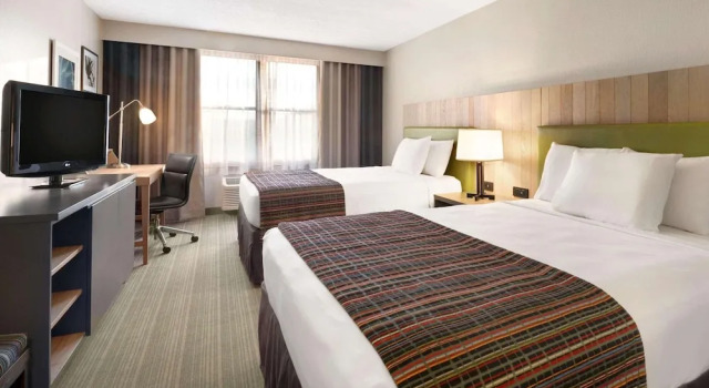 Четырёхместный люкс Country Inn & Suites by Radisson, Minneapolis West, MN
