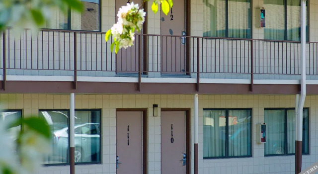 Quad City Inn