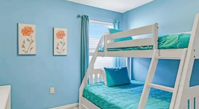 Four Bedroom Sleeps 10 Compass Bay Resort 5121