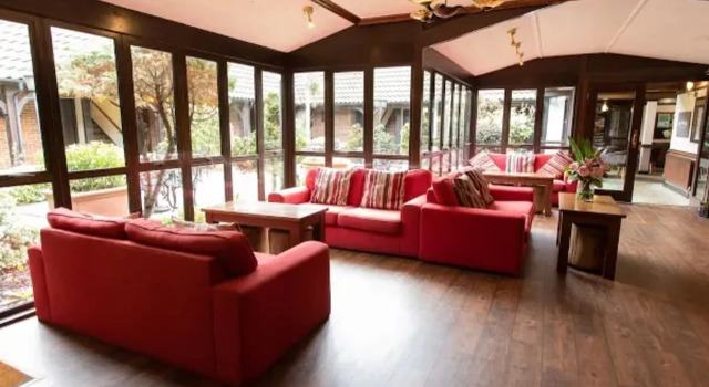 The Chichester Hotel, Book Hotel Wickford Essex
