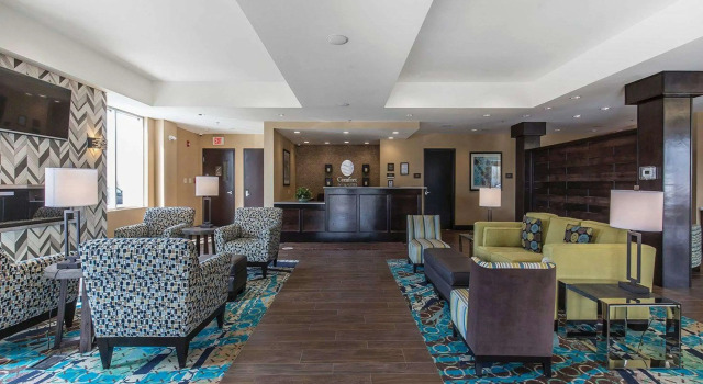 Comfort Inn & Suites Airport North