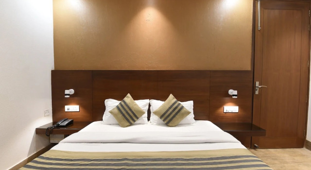 Номер Standard OYO Flagship 5383 Hotel Under Bridge Inn