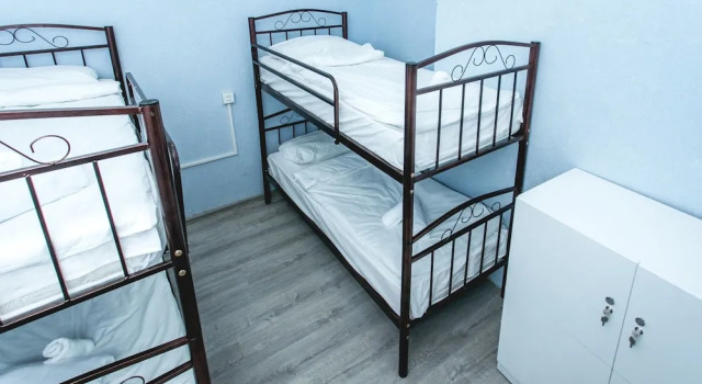 Кровать в общем номере (мужской номер) Хостел Sherlock Homes Баку