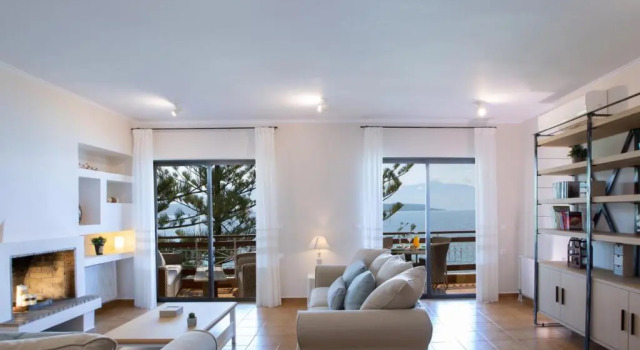 Arokaria Beach House, Забронировать Отель Отели периферии Ионических островов с парковкой, Парковка