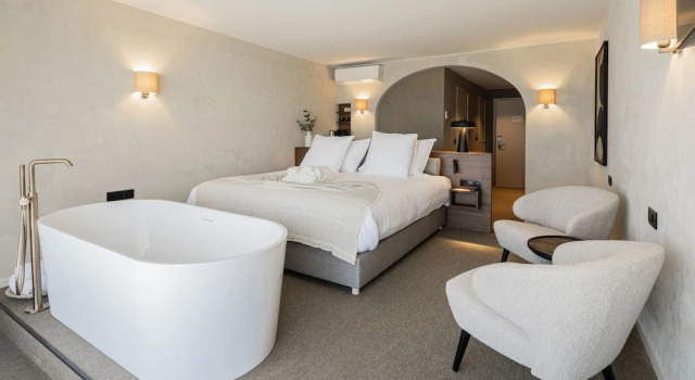 Семейный номер Standard Hotel Beach Palace by CW Hotel Collection
