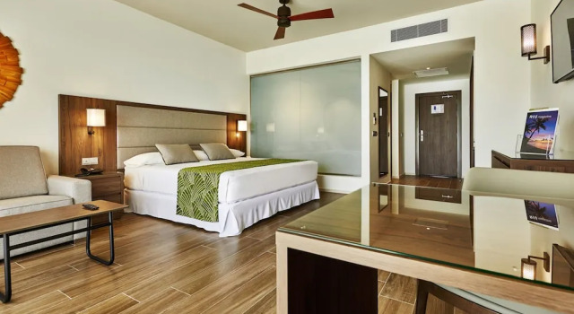 Люкс Overwater Riu Palace Maldivas- All Inclusive