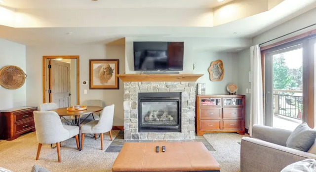 Half-mi to Payette Lake: Dtwn Mccall Condo!, Забронировать Отель Отели Мак-Колл 3 звезды, рядом с Manchester Ice &amp; Event Center, 3*