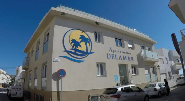 Apartamentos Delamar, Забронировать Апартаменты/квартира Отели Карбонерас с парковкой, Парковка