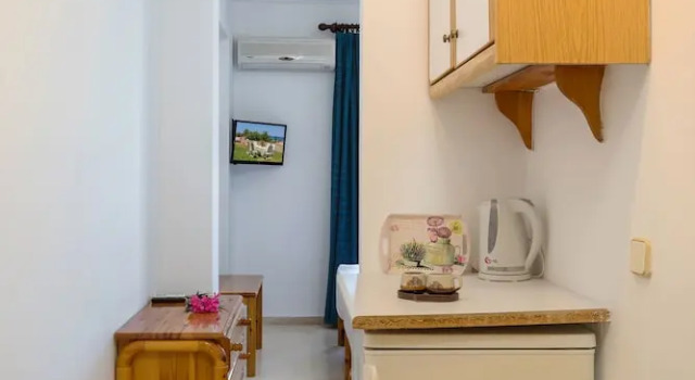 Двухместный номер Economy с балконом и с видом на море Vallia's Apartments