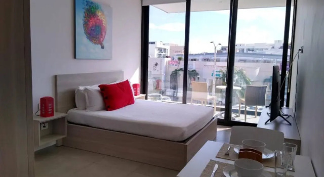 Коттедж Studio close to 5th Av, with Amazing Roof Pool View, Gym, Spa and more