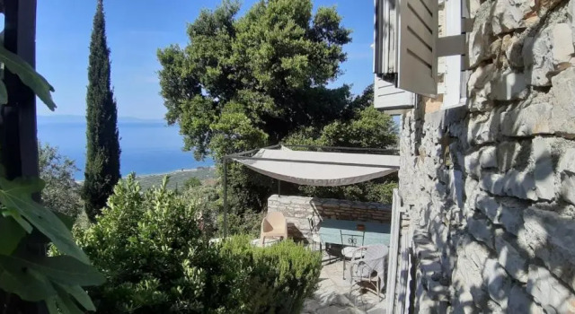 Вилла с видом на море Les Villas de Qeparo