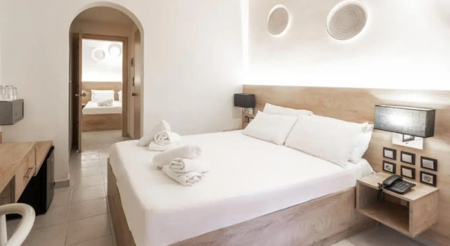 Четырёхместный номер Superior Hotel Odysseas