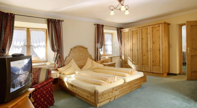 Hotel Stern, Забронировать Отель Отели Лангенфельд 4 звезды, 4*