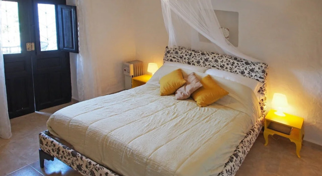 Casa Colina, Varaa Hotelli Comares Axarquía