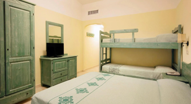 Flat close to stores in Sos Alinos, Забронировать Отель Орозеи Залив Орозеи