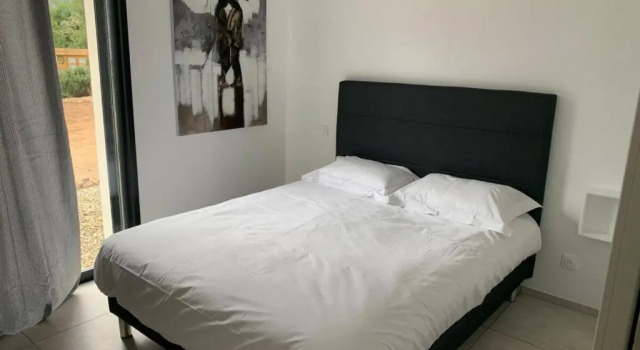 Tamontana quiet place 7 min from beach warmed shared swimming pool bbq, Varaa Huoneisto Calenzana 