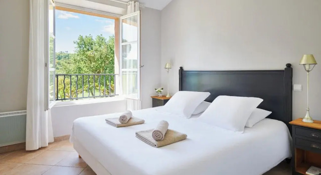 Семейный коттедж с 4 комнатами Saint-Tropez Golf Residences