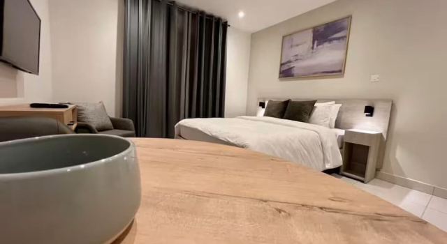 Люкс Executive Peravi Suites at Loxwood