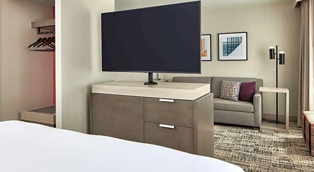 Двухместный люкс 2 rooms with Plaza view Hilton Kansas City Country Club Plaza