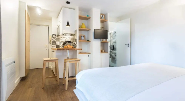 GuestReady - Designer Studio for 2 close to Louvre Museum!, Забронировать Отель 1-й округ: Лувр Париж, рядом с Лувр — Риволи