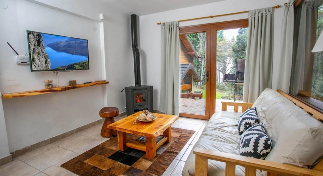 Villa Sequoia Bariloche, Забронировать Вилла Отели Сан-Карлос-де-Барилоче 3 звезды, рядом с Горнолыжный подъемник Серро-Отто, 3*
