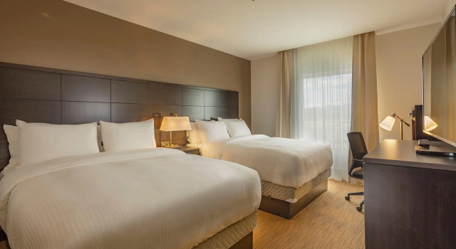 Двухместный люкс c 1 комнатой Staybridge Suites - Saltillo by IHG