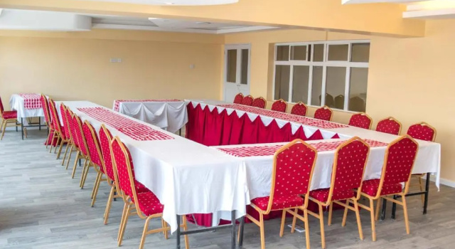 Montana Resort Naivasha, Забронировать Курортный отель Отели Nakuru County с парковкой, Парковка