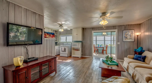 Beach Front Bungalow - Roelens Vacations