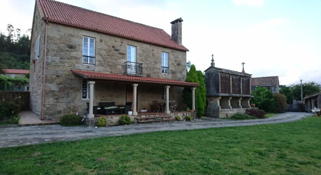 Casa Vacacional Francelos, Galicia, Забронировать Отель Сантьяго-де-Компостела 