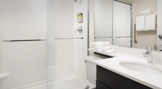 Люкс Candlewood Suites Alexandria West by IHG