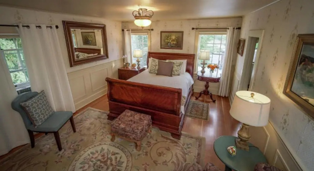 Номер Deluxe Warm Springs Inn & Winery