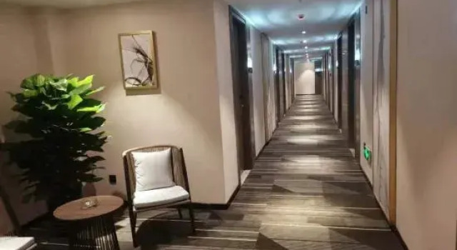 Southern City Hotel