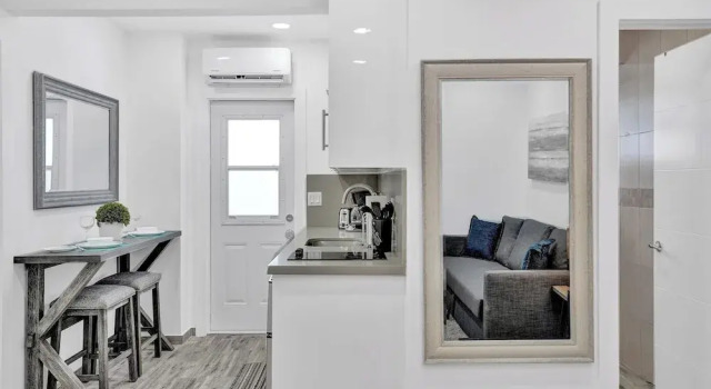 Newly Renovated #4 Close to the Beach w/ Parking, Забронировать Апартаменты/квартира Апартаменты Голливуд-Бич, Апартаменты/квартира