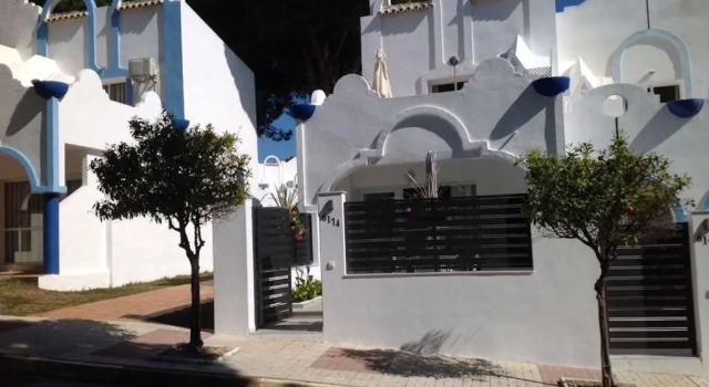 Casa Soleada - Fabulous Private Holiday Villa, Sunny Corner by Pools, 3 Terraces
