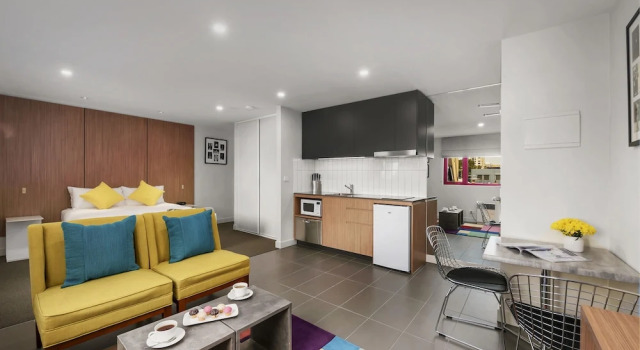 Студия Deluxe Plum Carlton Serviced Apartments