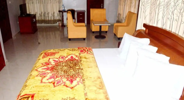 Полулюкс Golden Key Hotel